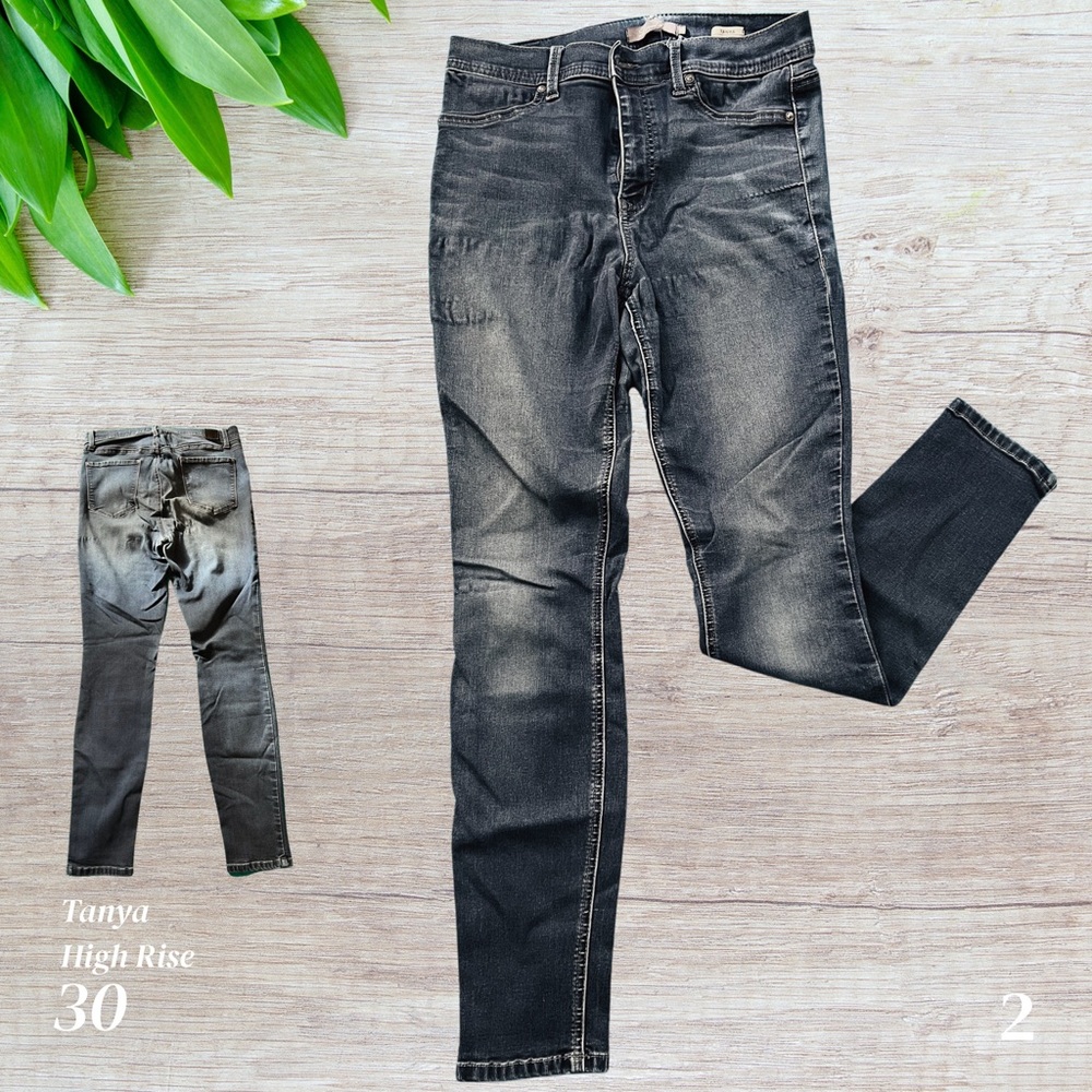 Tanya. Size 30